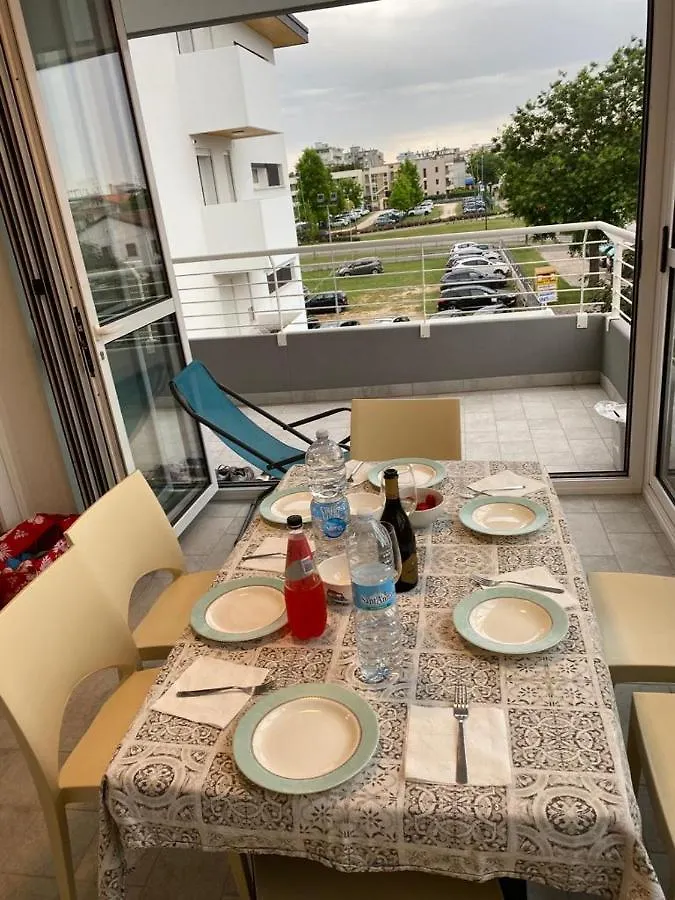 Lejlighed Nuovo Appartamento Con Terrazzo E Piscina Lido di Jesolo